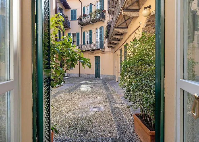 1 Min From Holiday home *
